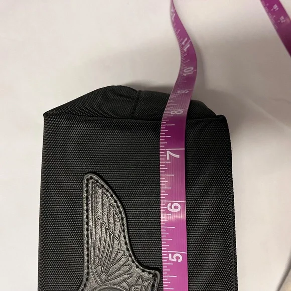 NEW KIEHL'S Makeup Bag !!! - Picture 5 of 7